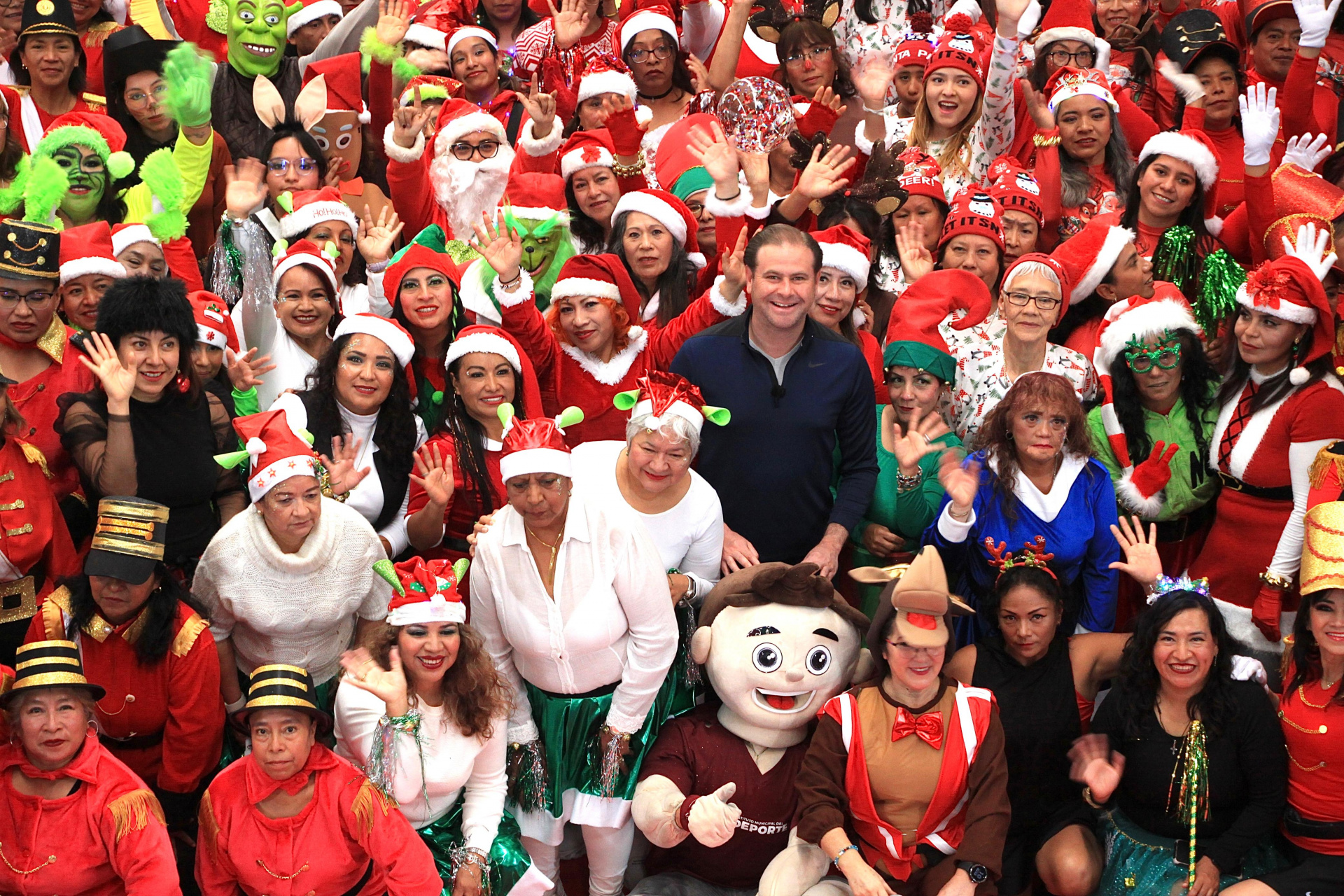 El IMDP impulsa jornada navide&ntilde;a de activaci&oacute;n f&iacute;sica masiva