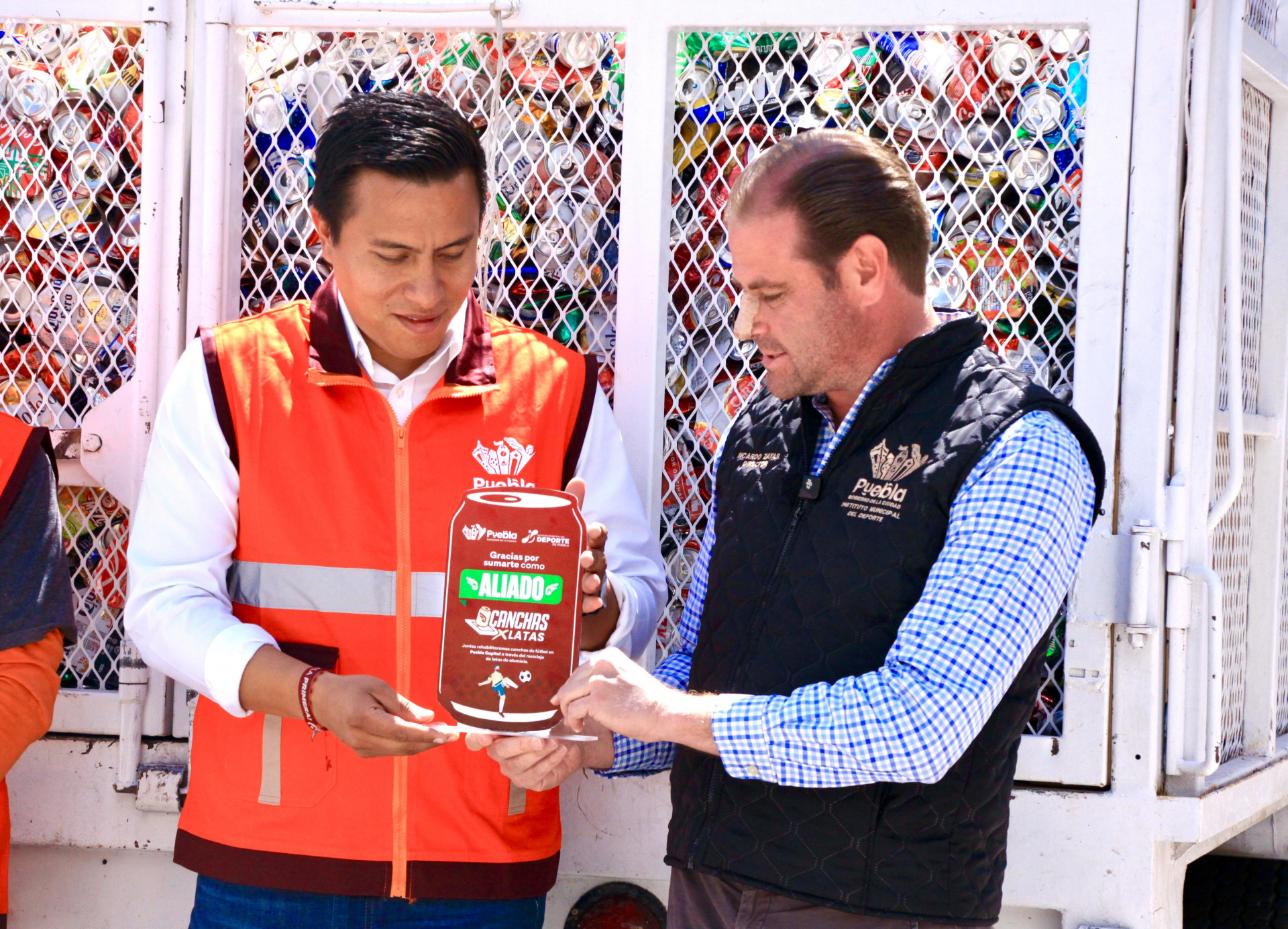 Se suma OOSL al programa Canchas por Latas con donaci&oacute;n de 50 mil piezas