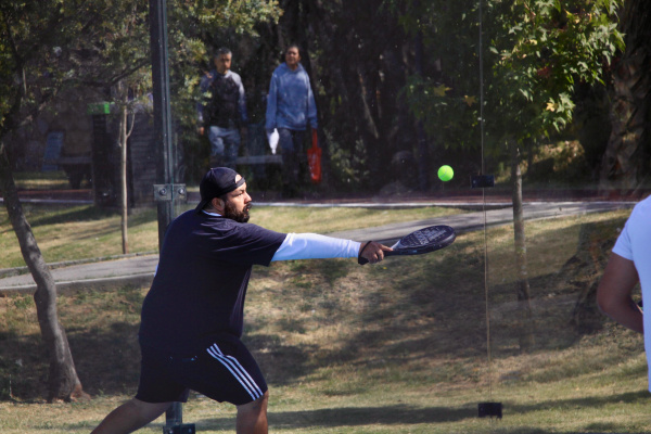 Pepe Chedraui impulsa el Primer Torneo Municipal de P&aacute;del 2025 en la capital